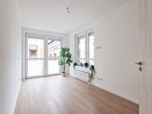 7211_Sajo big bedroom (304).jpeg